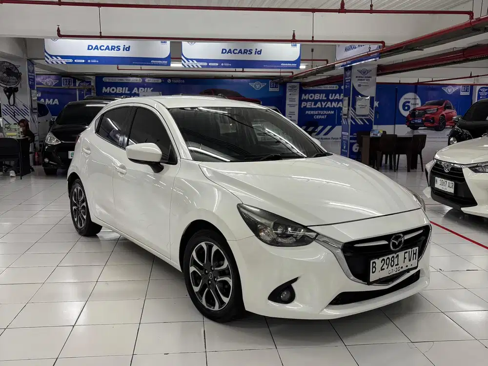 MAZDA 2 R SKYACTIV 1.5 A/T 2015 SKY ACTIV SKYACTIVE LIKENEW 2 GT