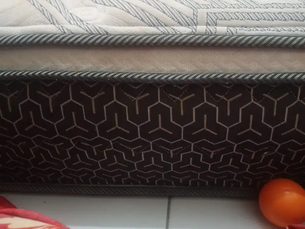 Kasur inthebox X 180x200 tinggi 30cm