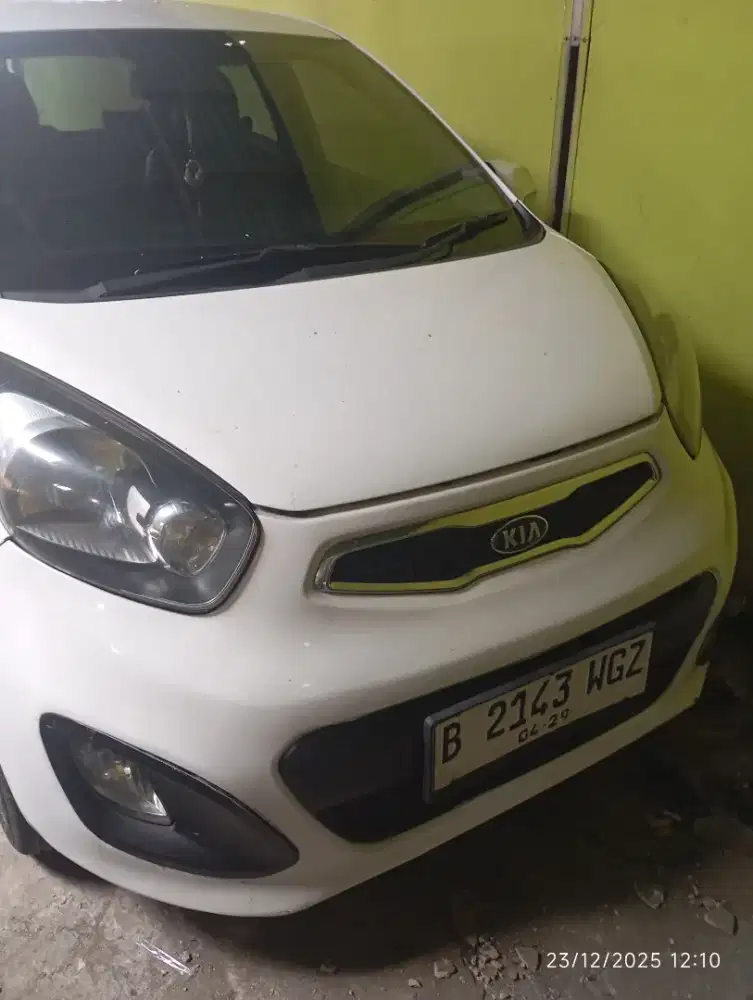 Di jual Kia Picanto 1,2 at 2013