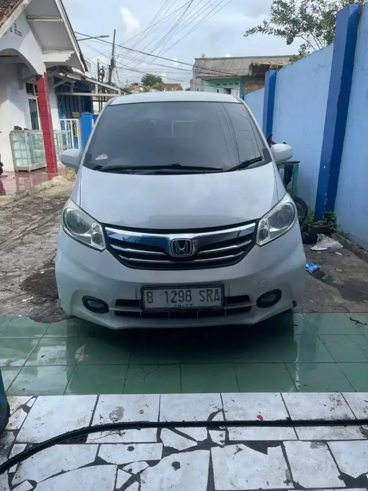 Honda Freed SD 2012