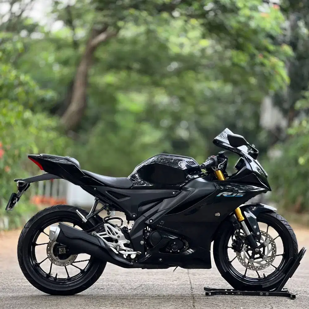YAMAHA YZF R15 V4 2022 HITAM KM LOW PAJAK ON SIAP RIDING