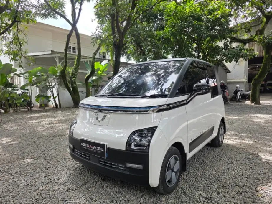 KM 19.000 Wuling Air EV Long Range AT Matic 2023 ASTINA MOBIL Bingou