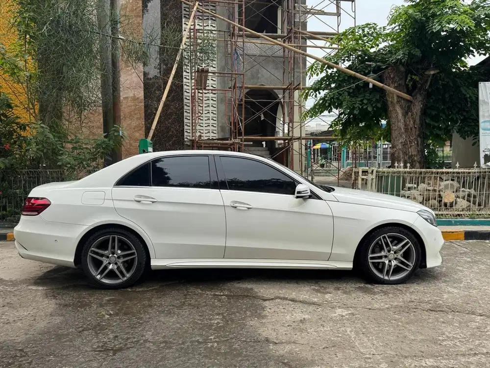 Mercedes-Benz E400 2014 Bensin
