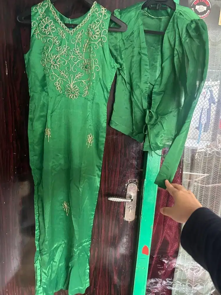 Dress panjang wanita