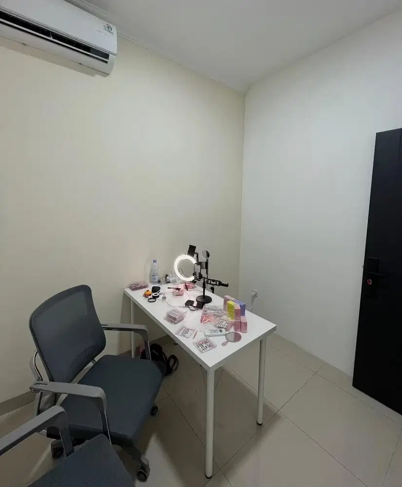 Dibutuhkan cepat – HOST / LIVE STREAMER