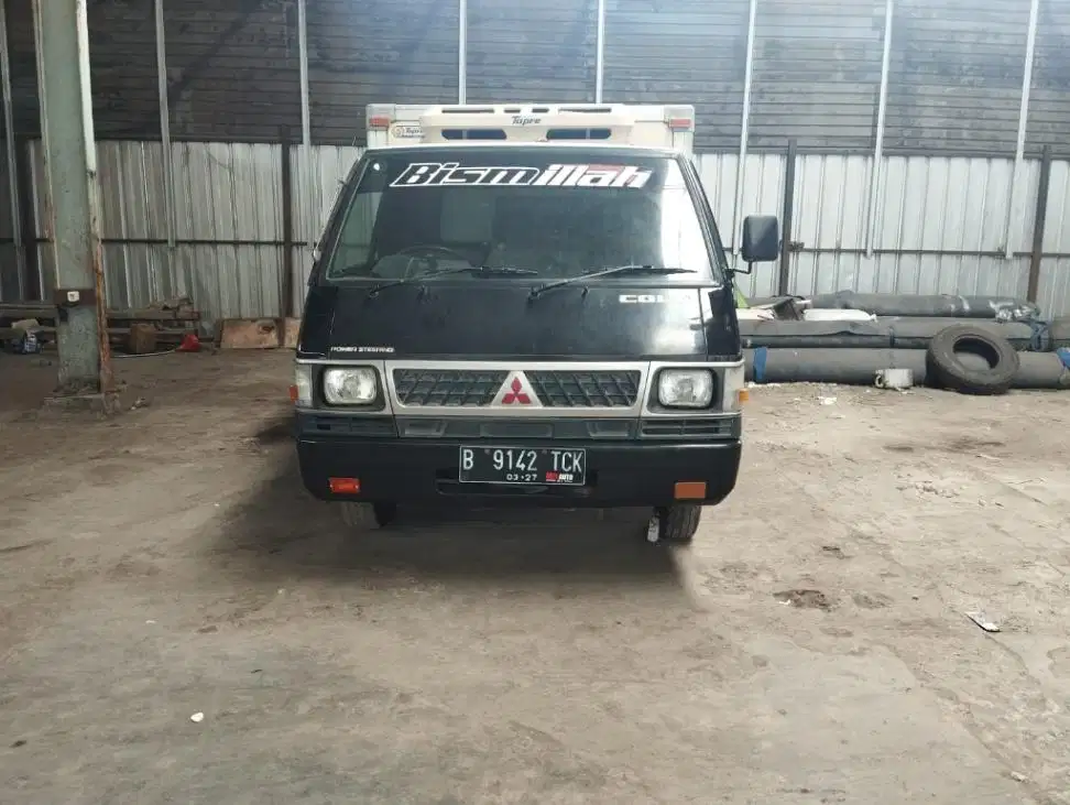Mitsubishi L300 2.5 Freezer Box 2017 Hitam ASTINA MOBIL No Granmax Box
