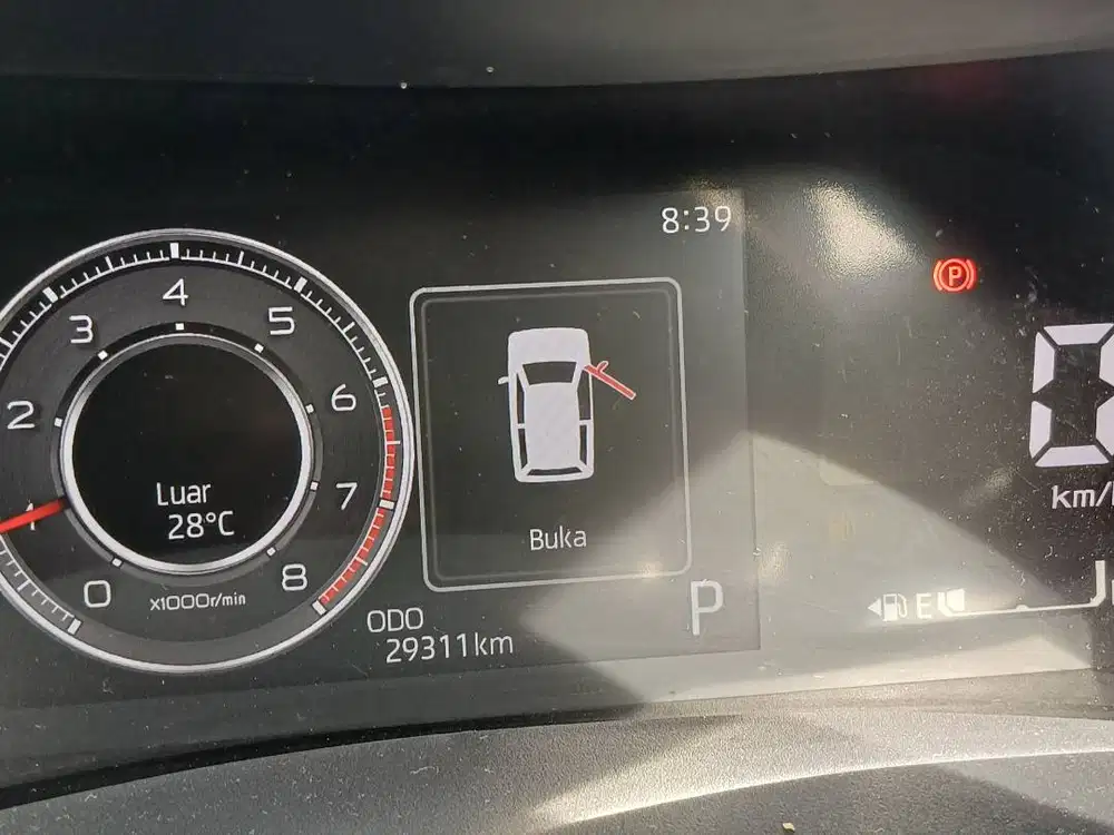 DP 5JT RAIZE GR TSS SENSING 1.0 TURBO CVT 2021 Two tone Bs Tukertambah