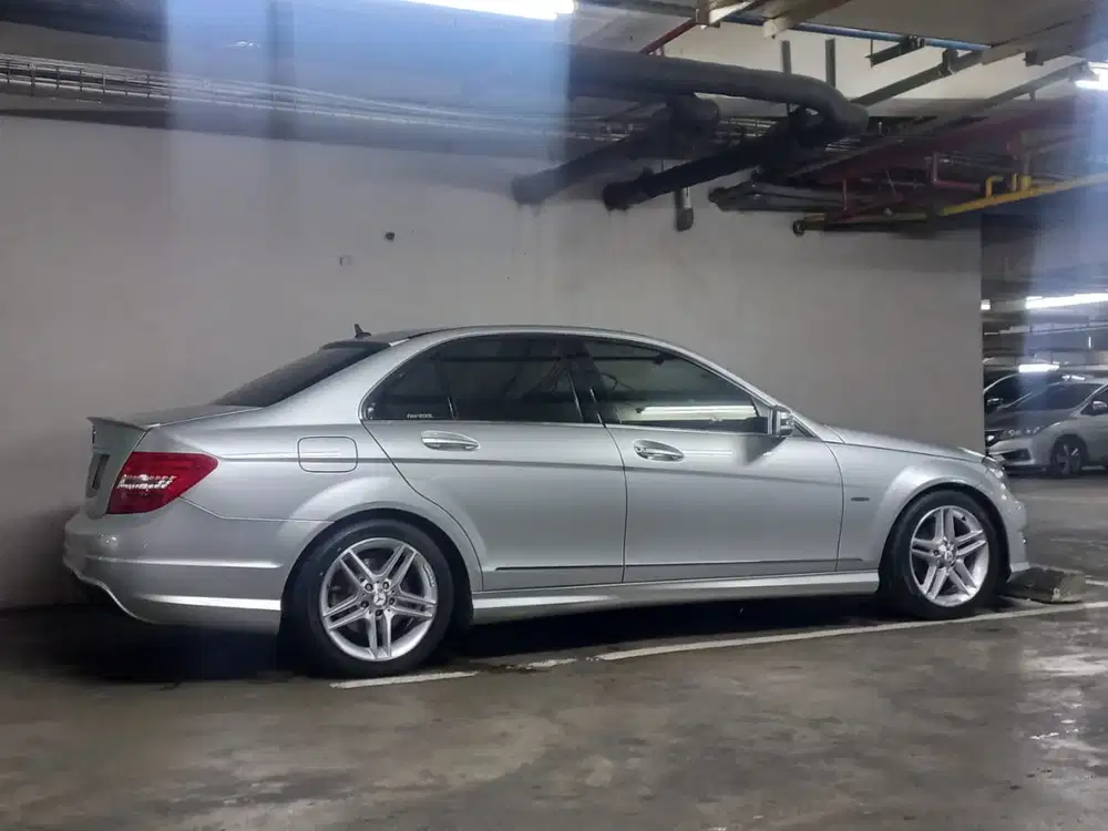 Mercedes-Benz C250 2012 Bensin