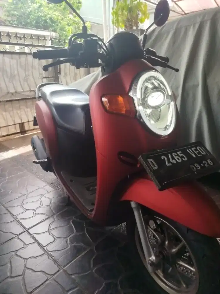 Bismillah jual Honda Scoopy 2020 merah hitam