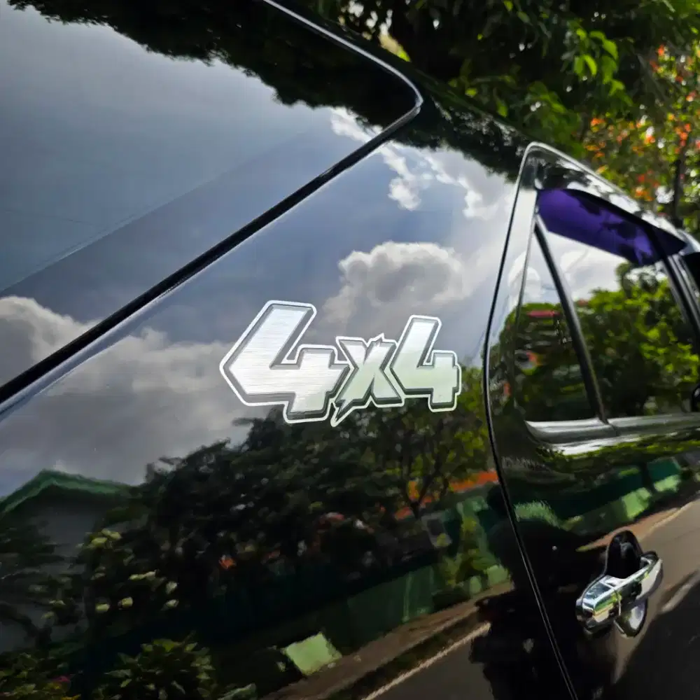 4x4. Ganteng. Keren. Toyota Fortuner VNT Turbo Diesel 4x4 Matic