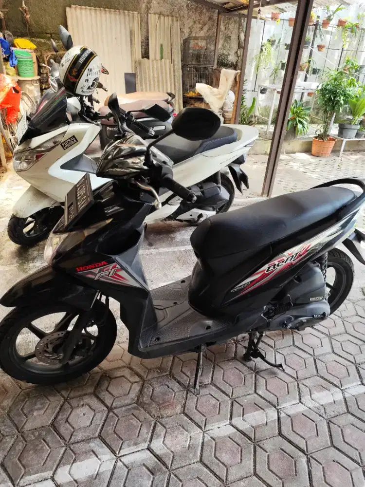 BEAT FI 2016 - Hitam/Merah