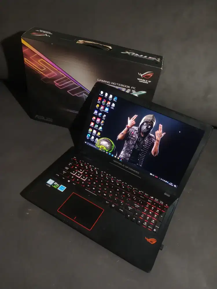 ASUS ROG strix core i7