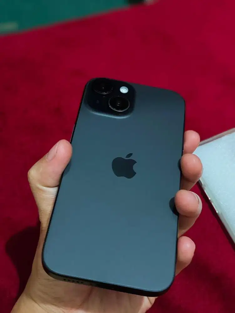 iPhone 15 128GB Black Garansi Resmi On Fullset Ori