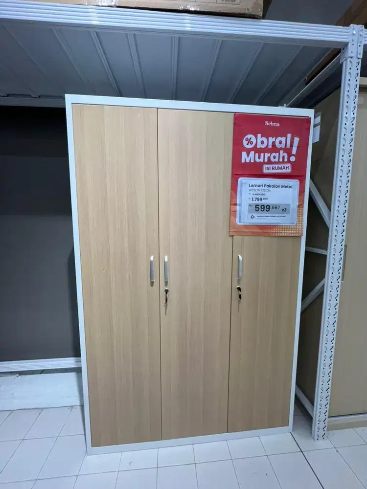 Lemari besi selma artos