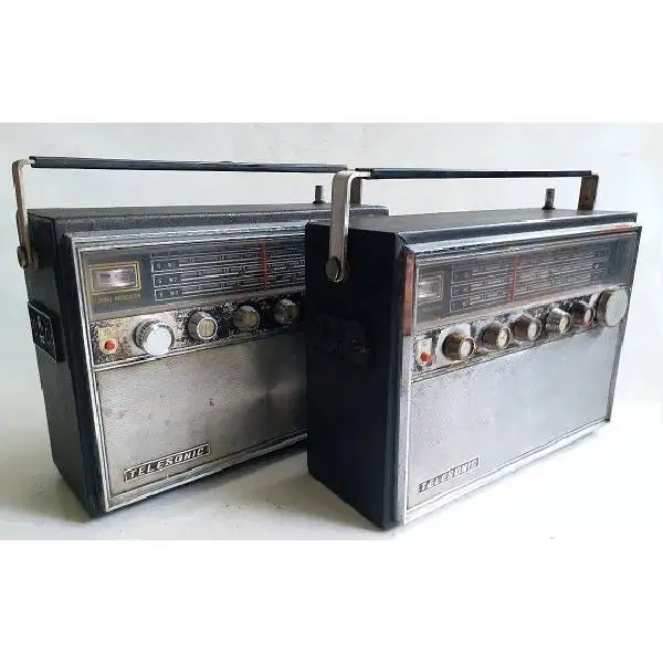Vintage Radio djadoel model dan merek TR 500 - TELESONIC