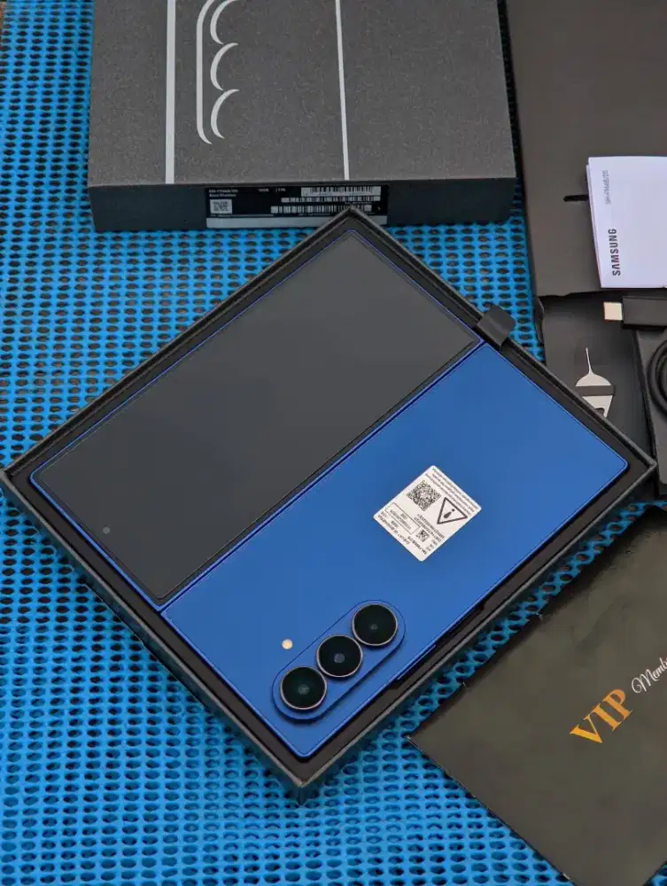 Samsung Z fold7 Ram 16/1TB Garansi Resmi Sein Z fold 7