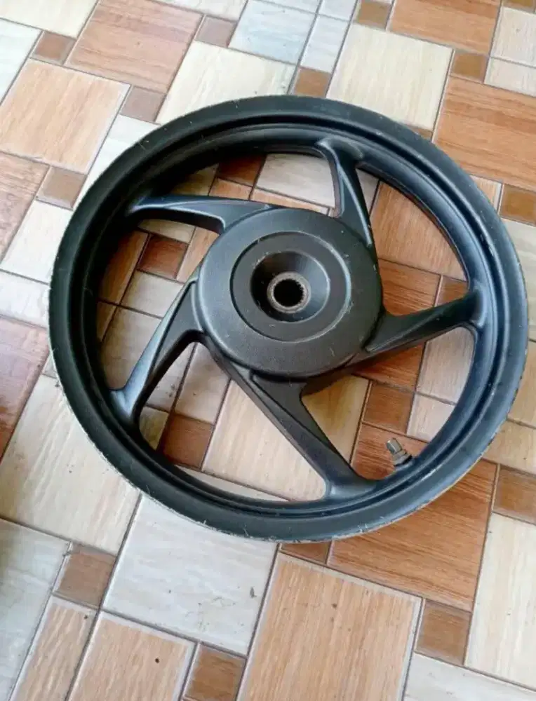 Velg Vario KZR 2015 sepasang,tidak Oblak,tidak speleng
