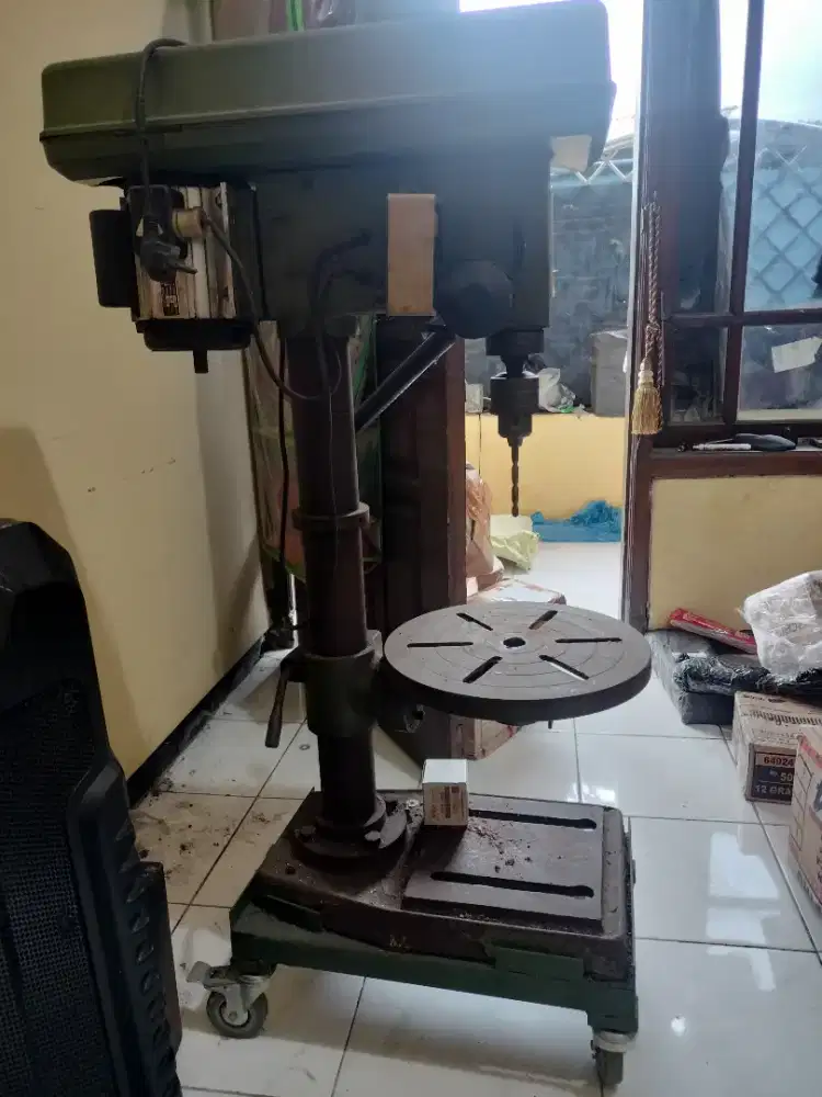 Bor duduk 16 west lake  bekas barang utuh