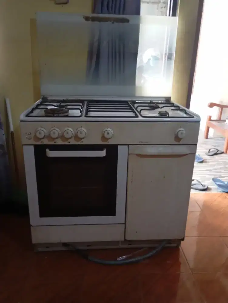Dijual kompor+oven bisa bikin bolu