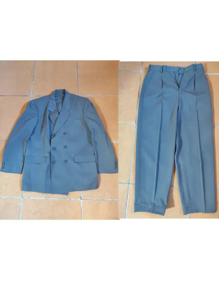 Jas Pria 1 set warna grey