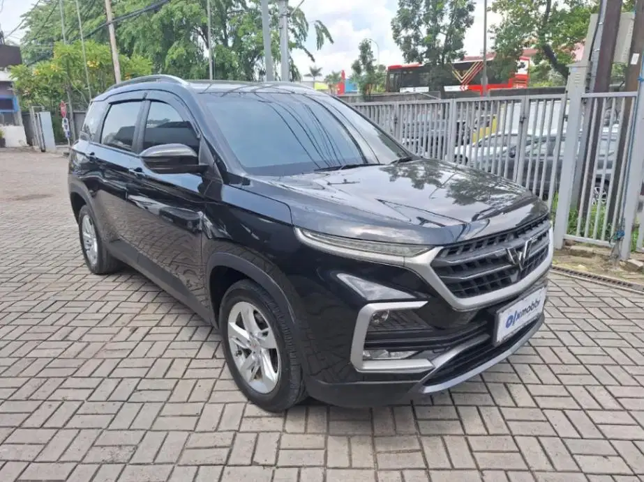 LOW DP Wuling Almaz 1.5 Smart Enjoy 7-Seater Bensin-AT 2019 SRG