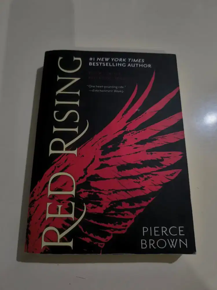 Buku Red Rising Pierce Brown