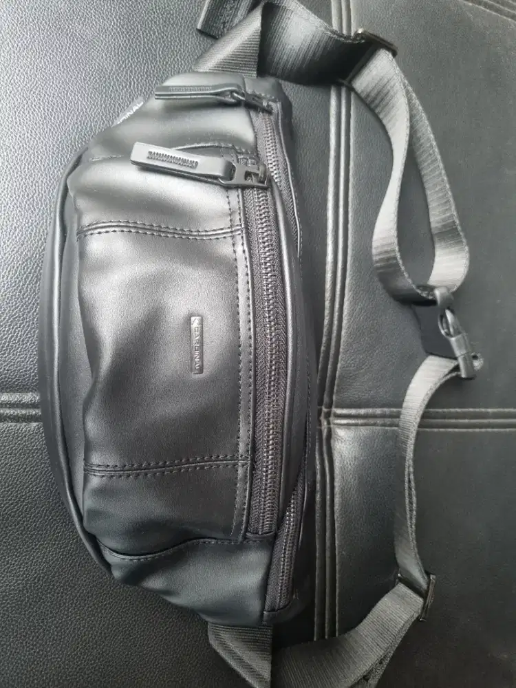 Tas Waistbag Cardinal