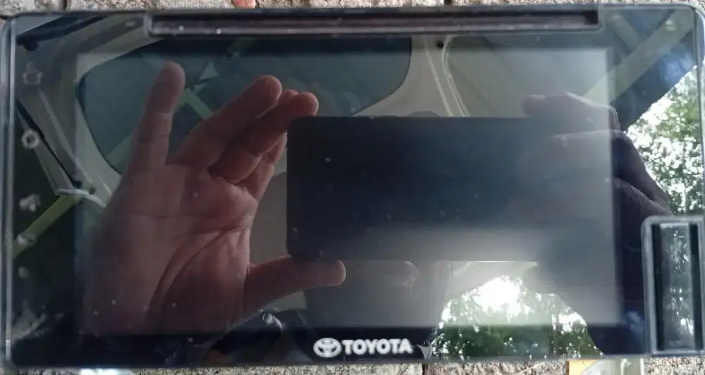 Tape mobil avanza (2020 bawaan) kondisi pecah LCD