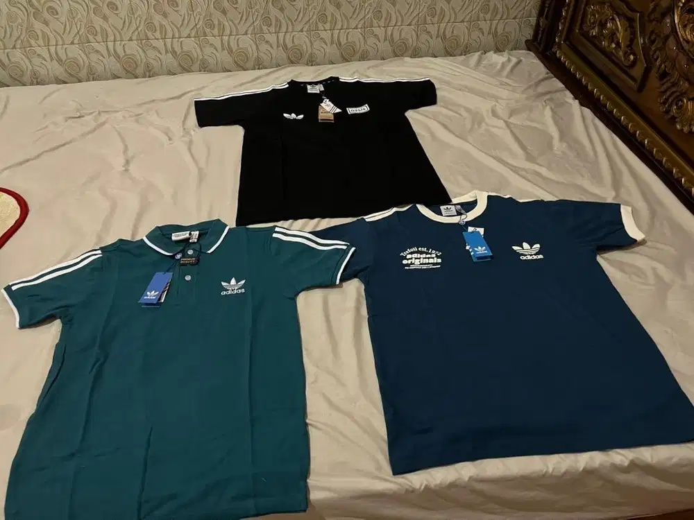 Kaos polo adidas