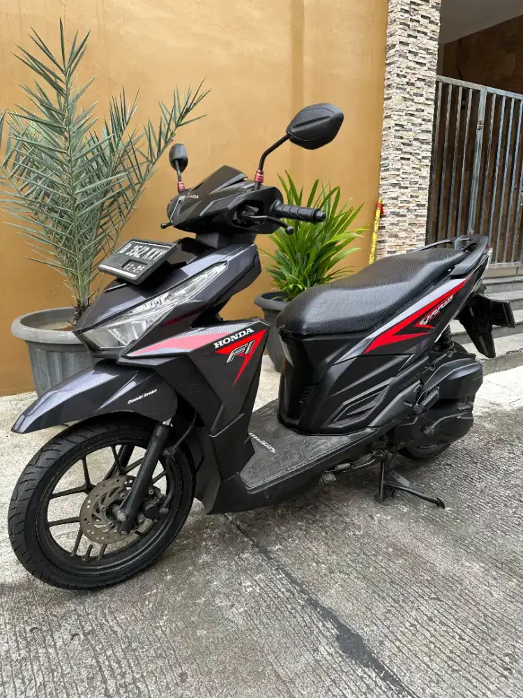 Honda Vario  LED OLD 125cc CBS Thn.2015