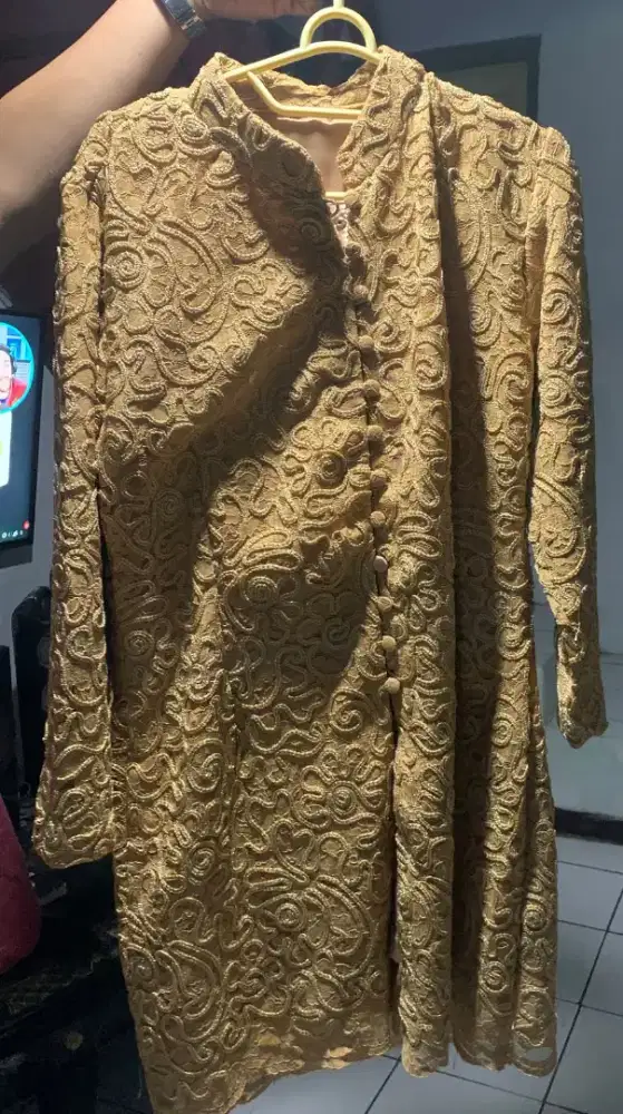 Kebaya Brukat Coklat
