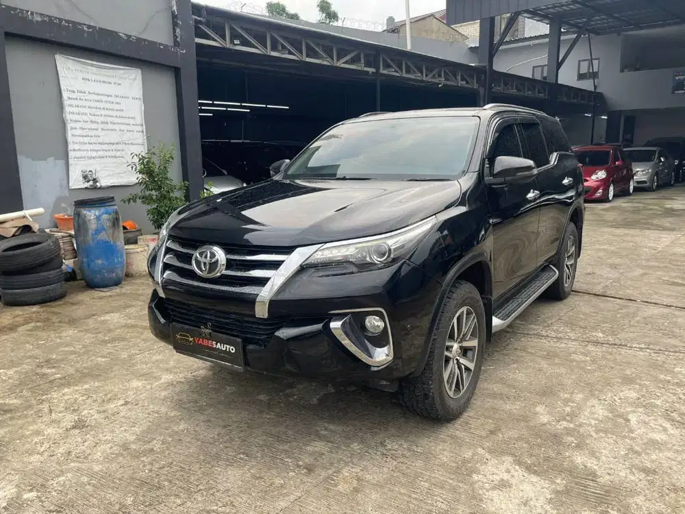 Fortuner VRZ 2018 Diesel Automatic Langkah Terawat Tgn 1