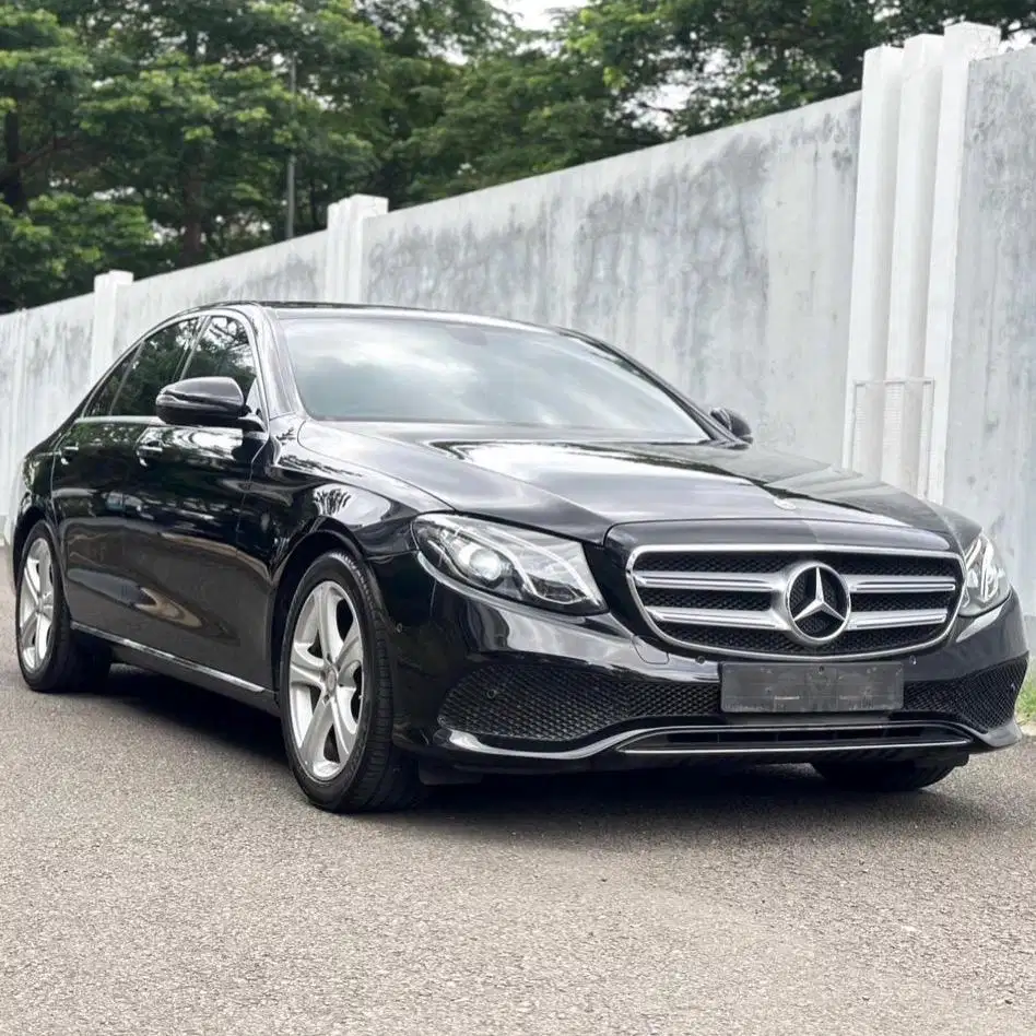 (CASH) Mercedes Benz E250 W213 2016