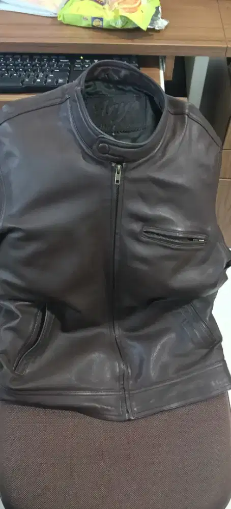 Jaket kulit asli 100%, ukuran L
