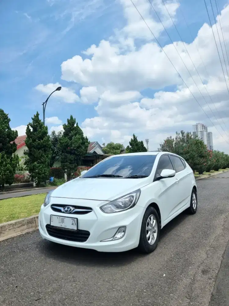 LOW KM 100RB!! FULLSET. GRAND AVEGA GL 1.4 MATIC 2013. FIRST HAND !!