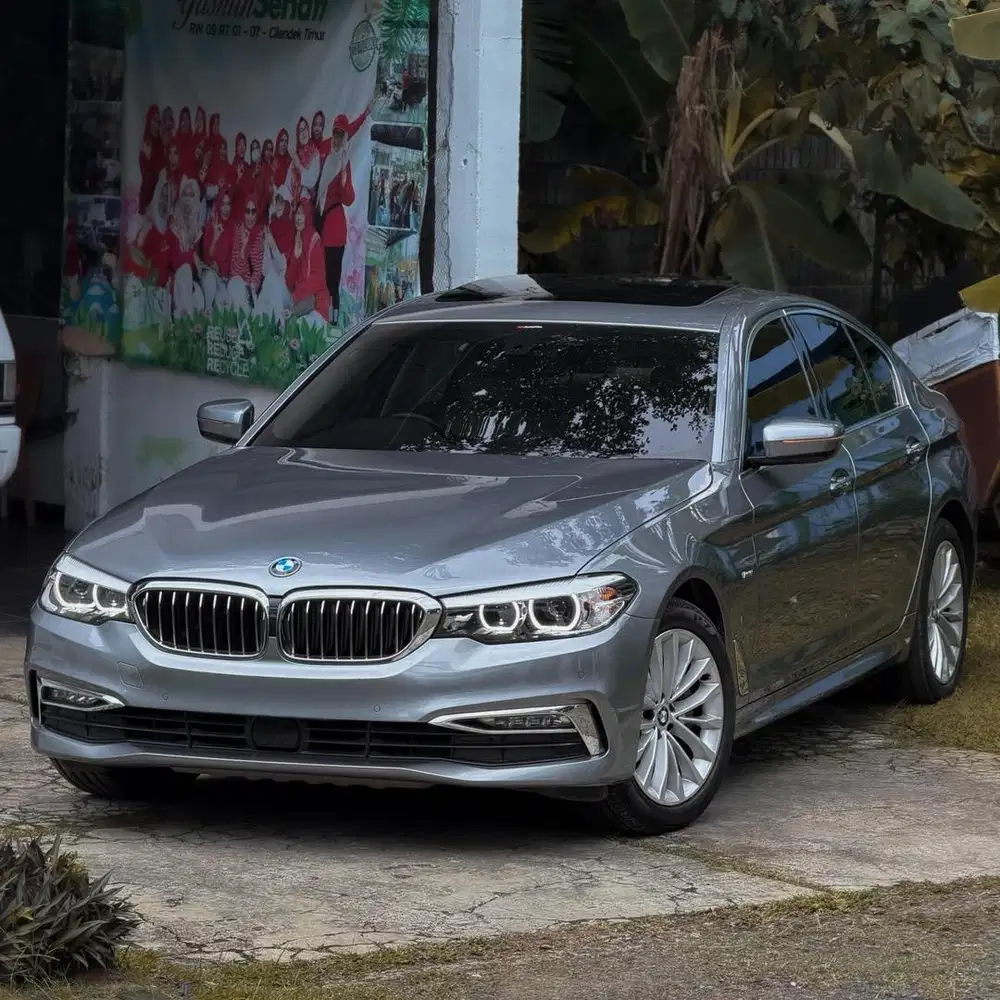 (CASH) BMW 530I G30 2017