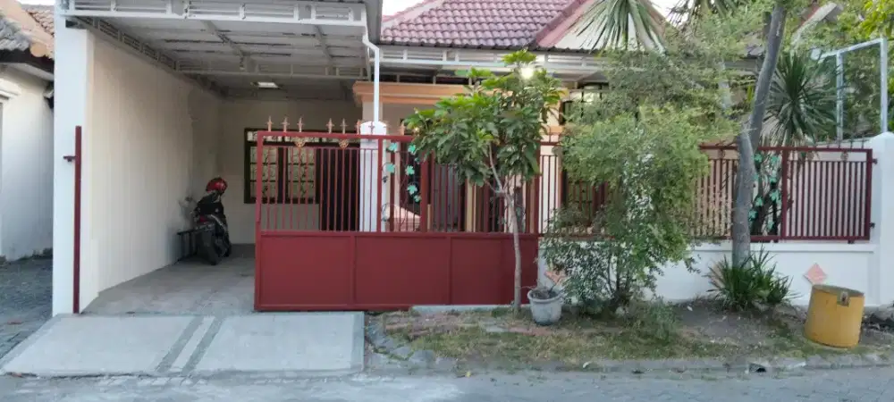 DISEWAKAN/DIKONTRAKAN Rumah PERMATA REGENCY, 10 menit ke Kota SIDOARJO