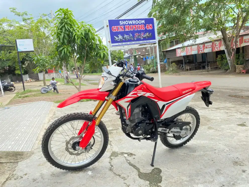 D jual honda CRF 150 TAHUN 2018