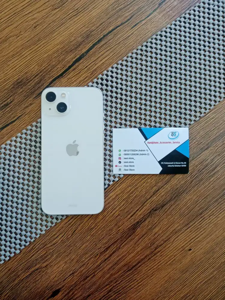 Iphone 13 128gb putih ex ibox mulus jual cepet aja !!