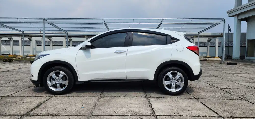 [ DP 12 ] Honda HR-V 1.5 E AT 2015