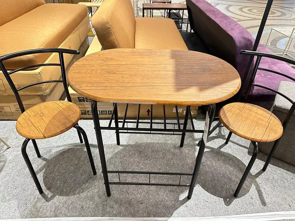 Set meja makan rangka besi