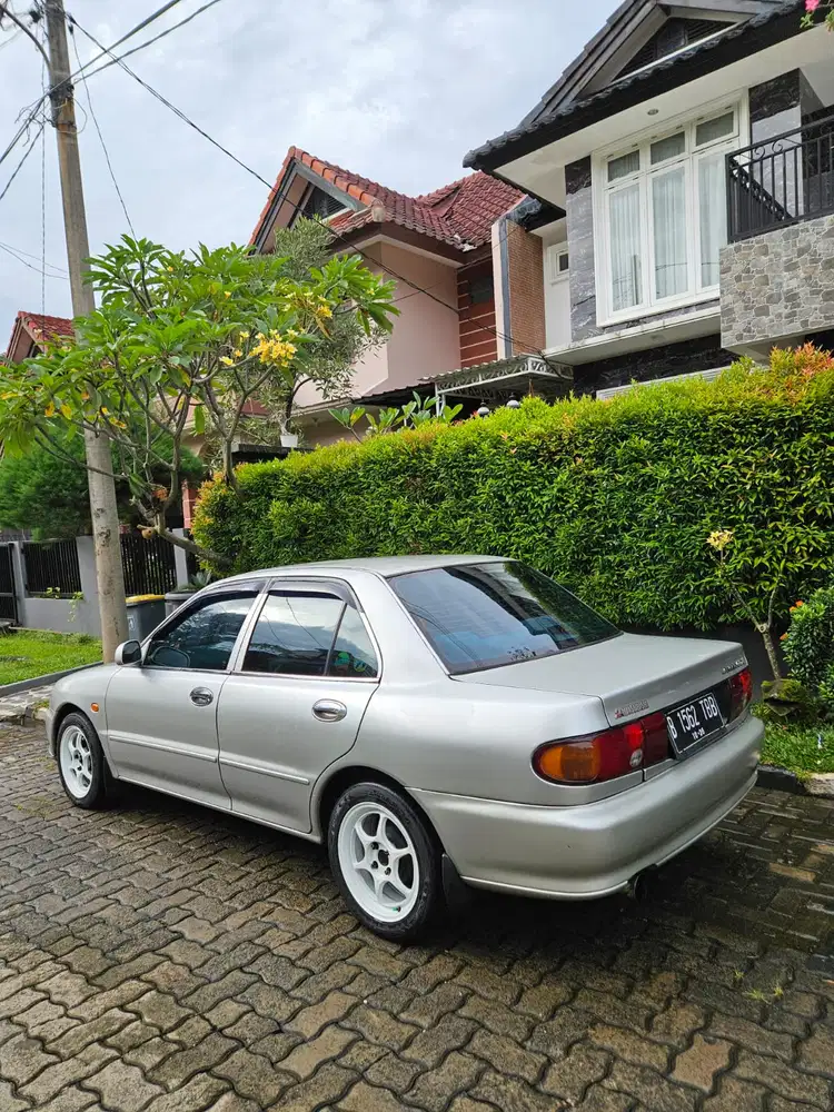 Mitsubishi Lancer 1994 Bensin