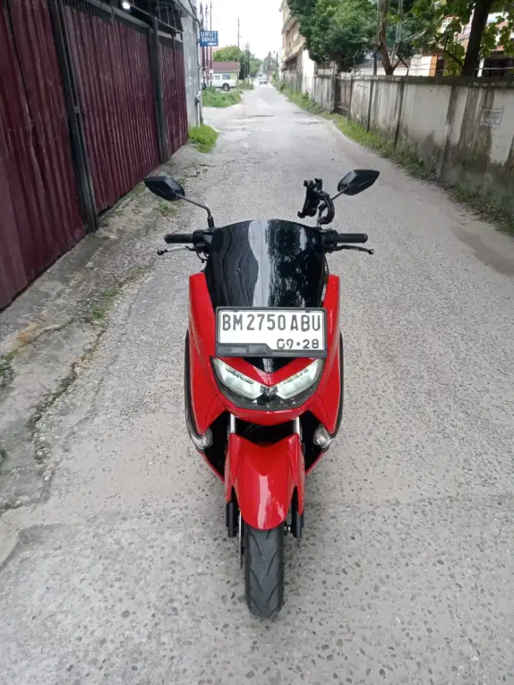 Dijual cepat Yamaha N max con tahun 2023