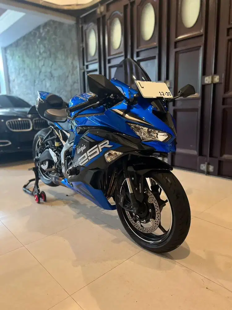 Zx25r candy plasma blue