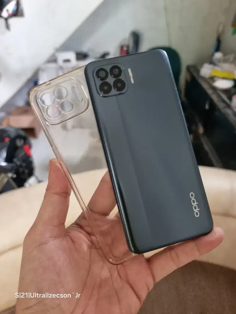 Oppo Reno 4F 8/128 HP Charger 20Watt
Kondisi 90% Mulus, F-print Off