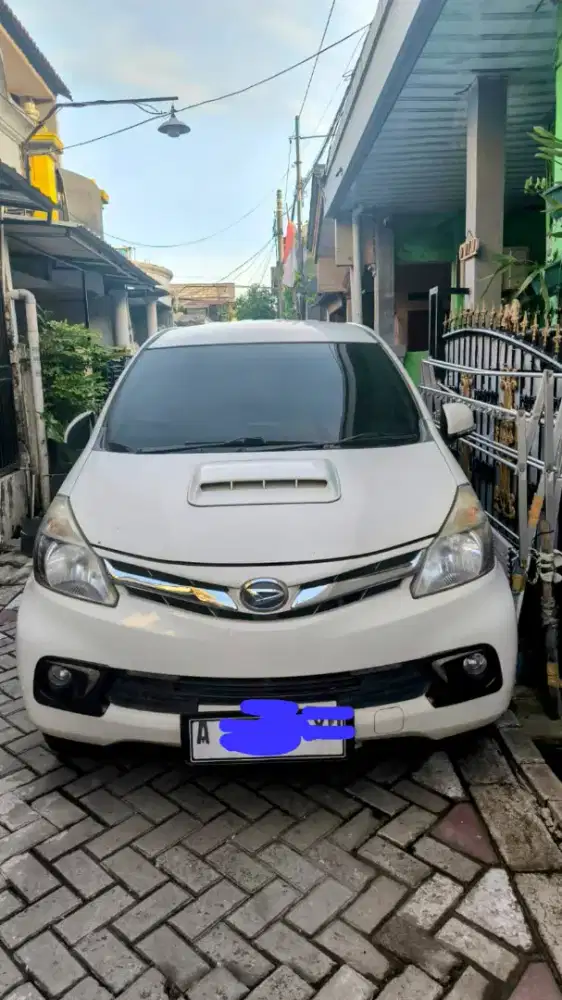 Xenia R deluxe MT 2015