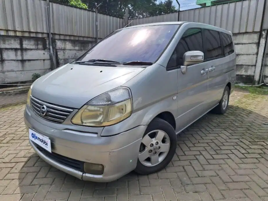 DP RENDAH Nissan Serena 2.0 Highway Star Bensin-AT 2005 8KL