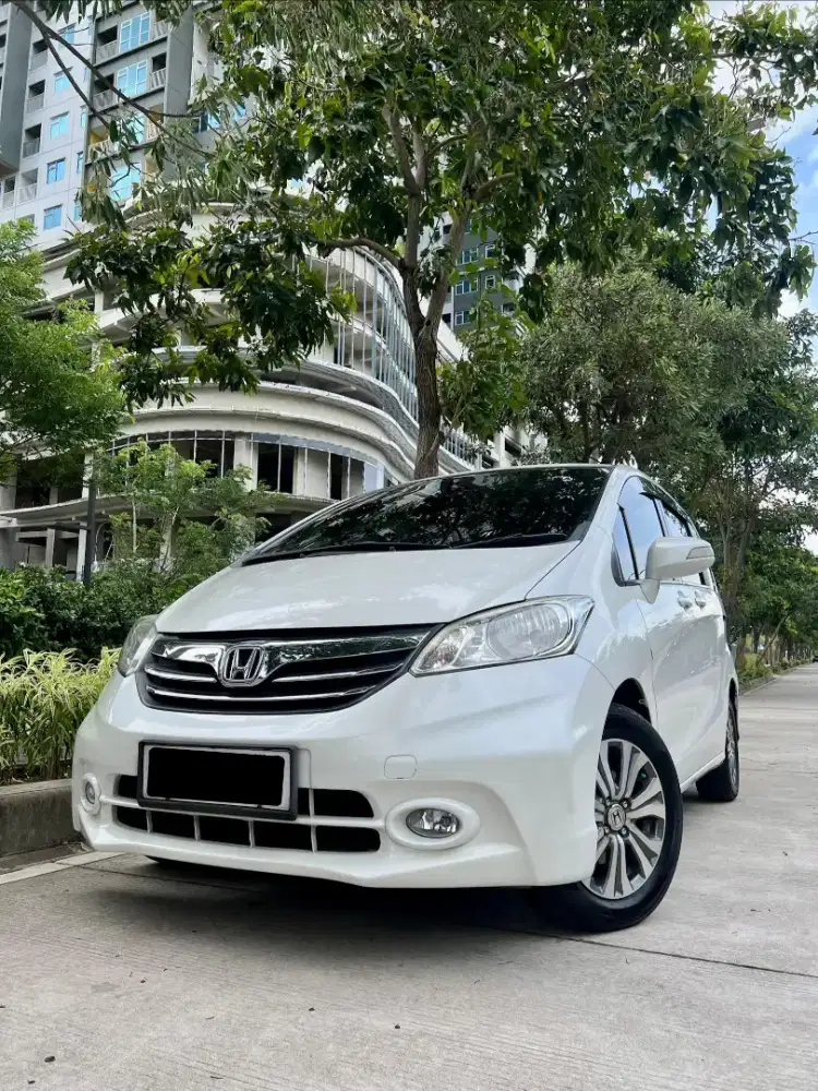 Honda Freed SD 2013