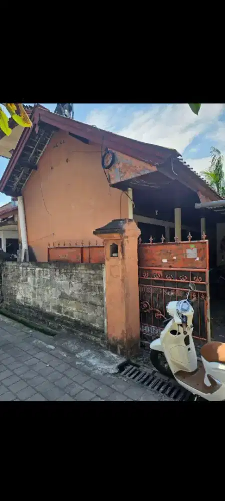 Dijual tanah 1,38 are bonus kost kostan 4 kamar di panjer denpasar