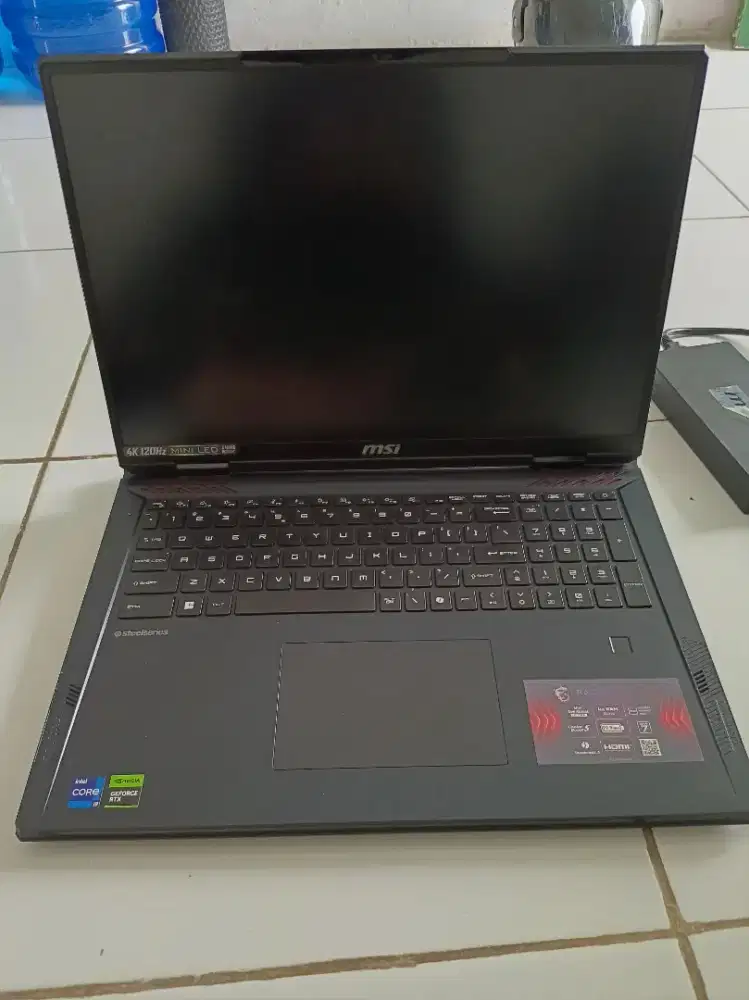 Laptop Gaming Kelas Berat MSI Raider 18 HX